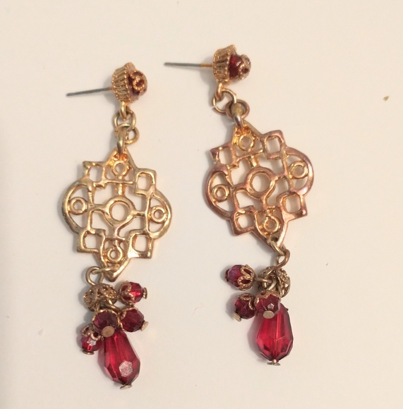 Vintage Dangling Earrings - Picture 7 of 7